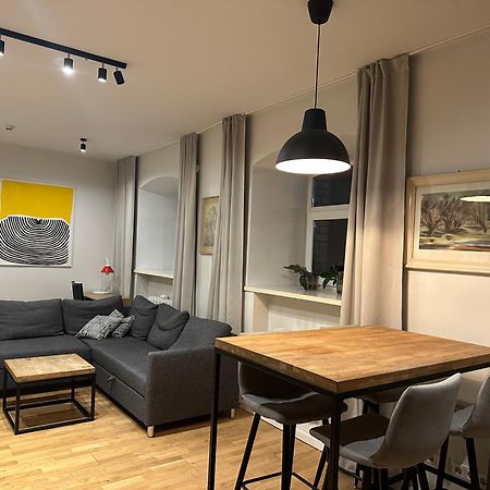 Mini Home Bookshop Studios Вилнюс Екстериор снимка