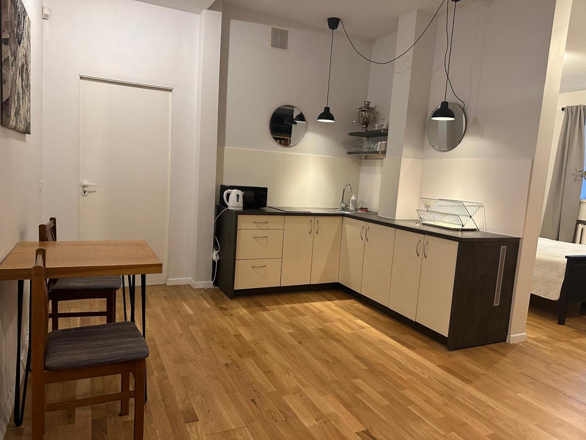 Mini Home Bookshop Studios Вилнюс Екстериор снимка