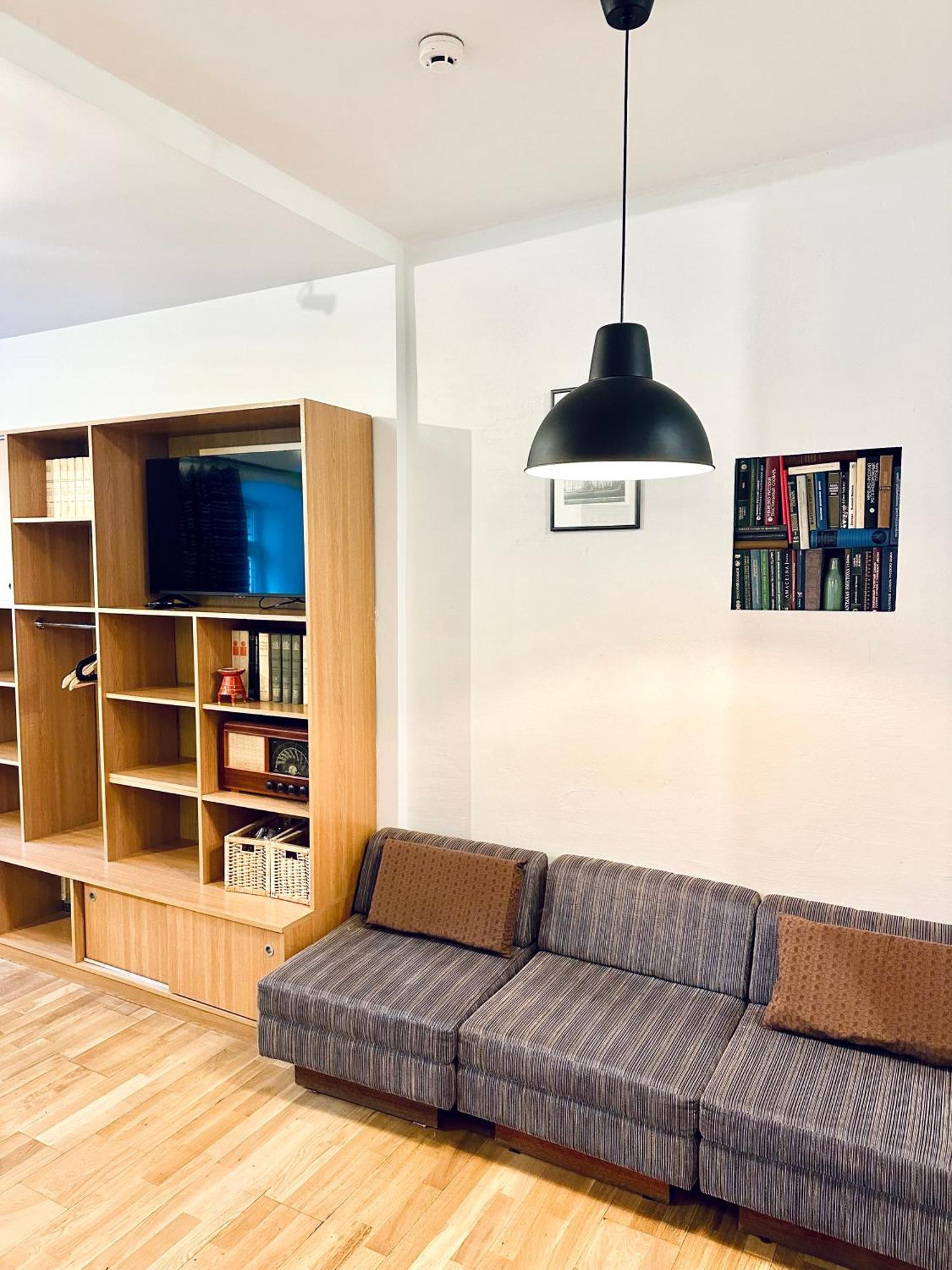 Mini Home Bookshop Studios Вилнюс Екстериор снимка